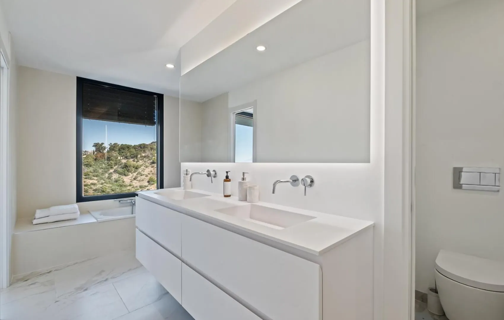 מאלגה Villas Pinares De San Anton - Sea, City, Mountain Views, Close To Beach, Bbq ספרד